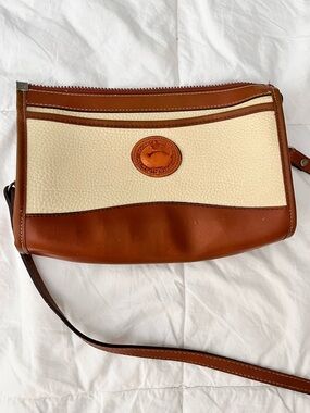 Vintage Dooney & Bourke Cream and Tan Leather Crossbody purse